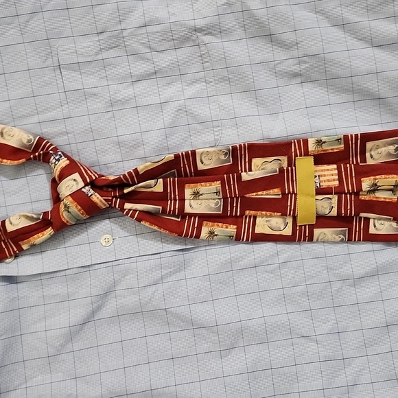 Tommy Bahama Silk Tie - Tropical Patriotic Theme - Stylish Men's Neckwear - Picture 7 of 7